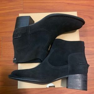 Ugg Women’s Size 7.5 black Bandara ankle boot